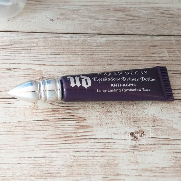 Urban Decay Anti-Aging Eyeshadow Primer Potion 3.7ml/0.13 oz Travel Squeeze Tube - Picture 1 of 5